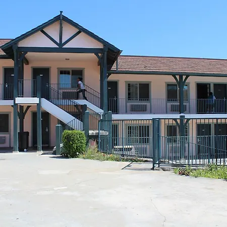 Best Whittier Inn